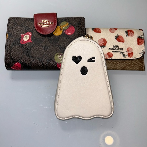 Coach Handbags - Coach Ghost + 2 Wallets – BUNDLE